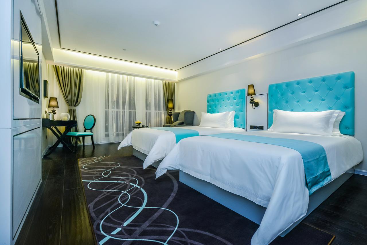 Xana Hotel Chongqing Bagian luar foto
