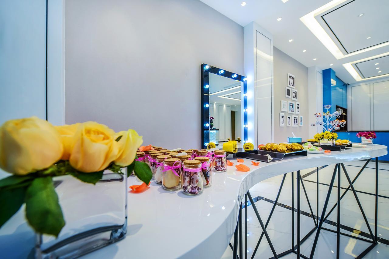 Xana Hotel Chongqing Bagian luar foto